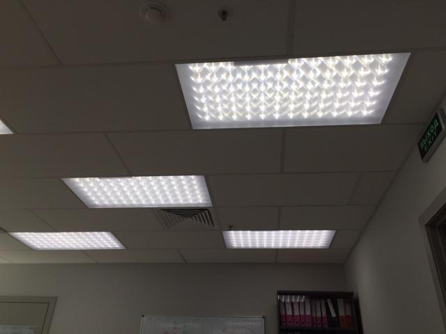 Освещение офисного помещения светодиодными светильниками | Картинка 2